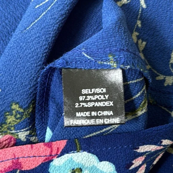 WAYF top size S blue pink floral ruffle trim sleeveless blouse shirt - Picture 7 of 7